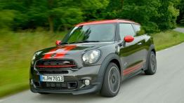 Mini Paceman John Cooper Works (2015) - widok z przodu