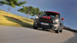 Mini Paceman John Cooper Works (2015) - widok z przodu