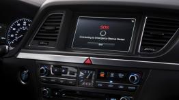 Hyundai Genesis II (2015) - ekran systemu multimedialnego