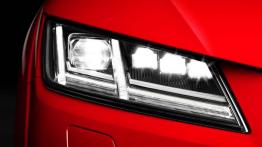 Audi TTS III Coupe (2015) - prawy przedni reflektor - włączony