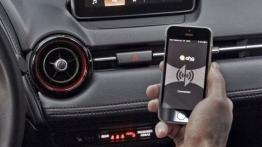 Mazda CX-3 SKYACTIV-G (2015) - radio/cd/panel lcd