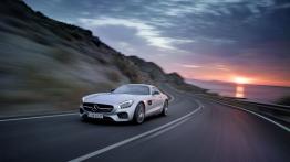 Mercedes AMG GT (2015) - widok z przodu