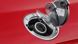 Audi TTS III Coupe (2015) - wlew paliwa