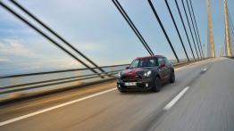 Mini Paceman John Cooper Works (2015) - widok z przodu