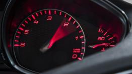 Peugeot 308 II GT (2015) - obrotomierz
