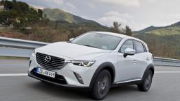 Mazda CX-3 SKYACTIV-G (2015) - widok z przodu