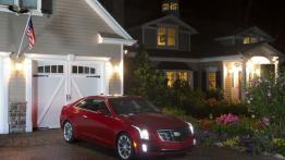 Cadillac ATS Coupe (2015) - widok z przodu