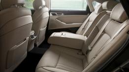 Hyundai Genesis II (2015) - tylna kanapa