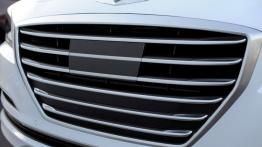 Hyundai Genesis II (2015) - grill
