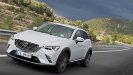 Mazda CX-3 SKYACTIV-G (2015) - widok z przodu
