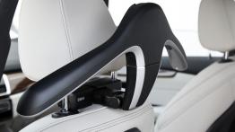 BMW 220d xDrive Gran Tourer (2015) - wieszak na ubrania