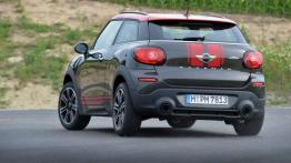 Mini Paceman John Cooper Works (2015) - widok z tyłu