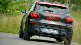 Mini Paceman John Cooper Works (2015) - widok z tyłu