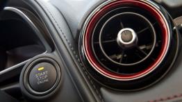 Mazda CX-3 SKYACTIV-G (2015) - przycisk do uruchamiania silnika