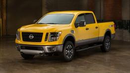 Nissan Titan XD (2016) - widok z przodu
