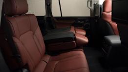 Lexus LX 570 Facelifting (2016) - tylna kanapa złożona, widok z boku