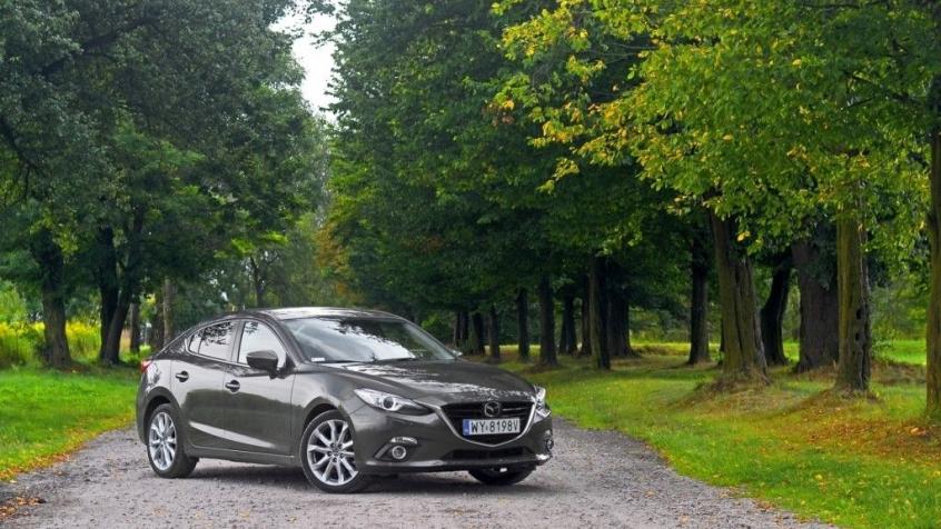 Mazda 3 III Sedan 1.5 SKYACTIV-G 100KM 74kW 2013-2016