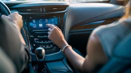 Cadillac ELR 2016 - konsola środkowa