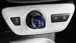 Toyota Prius (2016) - dźwignia zmiany biegów