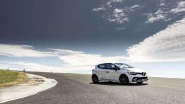 Renault Clio R.S. 220 Trophy (2016) - widok z przodu