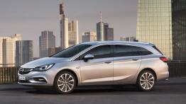 Opel Astra Sports Tourer (2016) - lewy bok