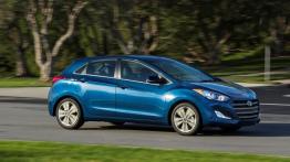 Hyundai Elantra GT Facelifting (2016) - prawy bok