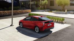 Toyota Prius (2016) - widok z tyłu