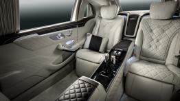 Mercedes-Maybach Pullman (2016) - widok ogólny wnętrza