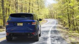 Land Rover Range Rover Sport II SVR Estoril Blue (2016) - widok z tyłu