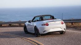 Mazda MX-5 IV Club (2016) - widok z tyłu