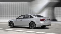 Audi S8 Plus (2016) - widok z tyłu