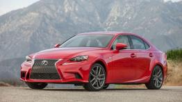 Lexus IS 200t F Sport (2016) - widok z przodu