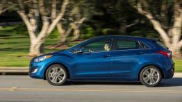 Hyundai Elantra GT Facelifting (2016) - lewy bok