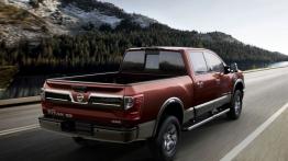 Nissan Titan XD (2016) - widok z tyłu