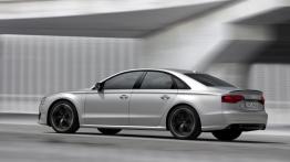 Audi S8 Plus (2016) - widok z tyłu