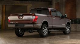 Nissan Titan XD (2016) - widok z tyłu