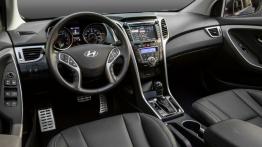 Hyundai Elantra GT Facelifting (2016) - pełny panel przedni