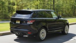 Land Rover Range Rover Sport II SVR Santorini Black (2016) - widok z tyłu