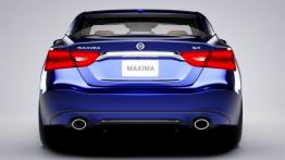 Nissan Maxima VIII (2016) - tył - reflektory włączone