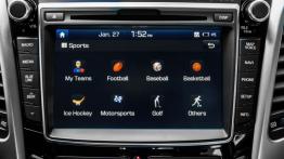 Hyundai Elantra GT Facelifting (2016) - ekran systemu multimedialnego