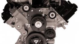 Nissan Titan XD (2016) - silnik solo