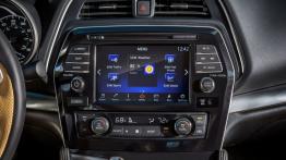 Nissan Maxima VIII (2016) - ekran systemu multimedialnego