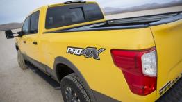 Nissan Titan XD (2016) - emblemat boczny