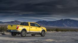 Nissan Titan XD (2016) - widok z tyłu