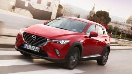 Mazda CX-3 SKYACTIV-G (2015) - widok z przodu