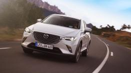 Mazda CX-3 SKYACTIV-G (2015) - widok z przodu