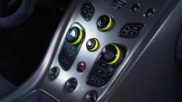 Aston Martin Vantage AMR (2017)