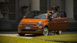 Fiat 500 Anniversario (2017) - widok z przodu