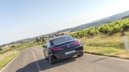 Mercedes S 500 4MATIC Coupe (C217) - widok z tyłu
