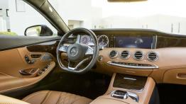 Mercedes S 500 4MATIC Coupe (C217) - kokpit
